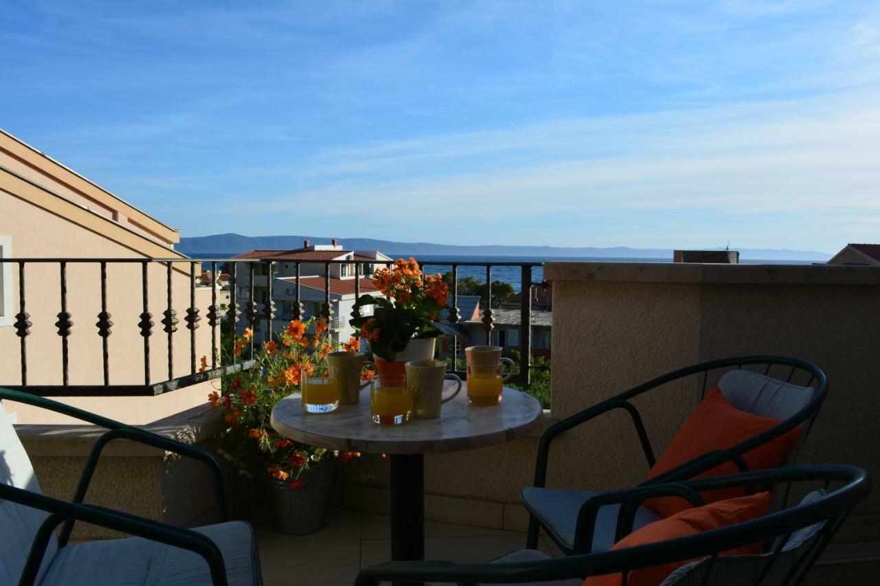 Apartments Villa Lili Tučepi Extérieur photo