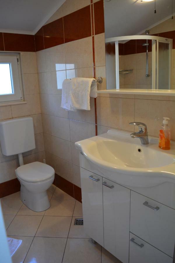 Apartments Villa Lili Tučepi Extérieur photo