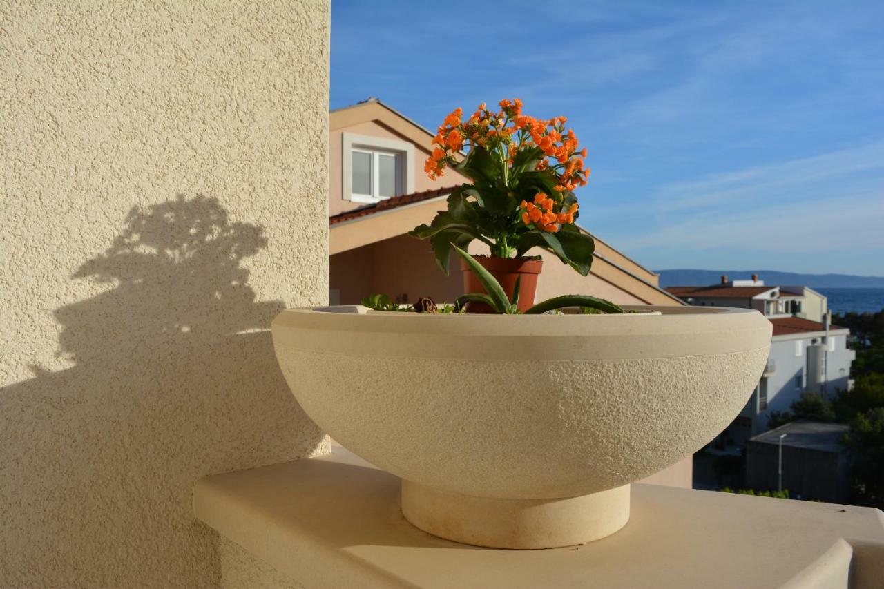 Apartments Villa Lili Tučepi Extérieur photo