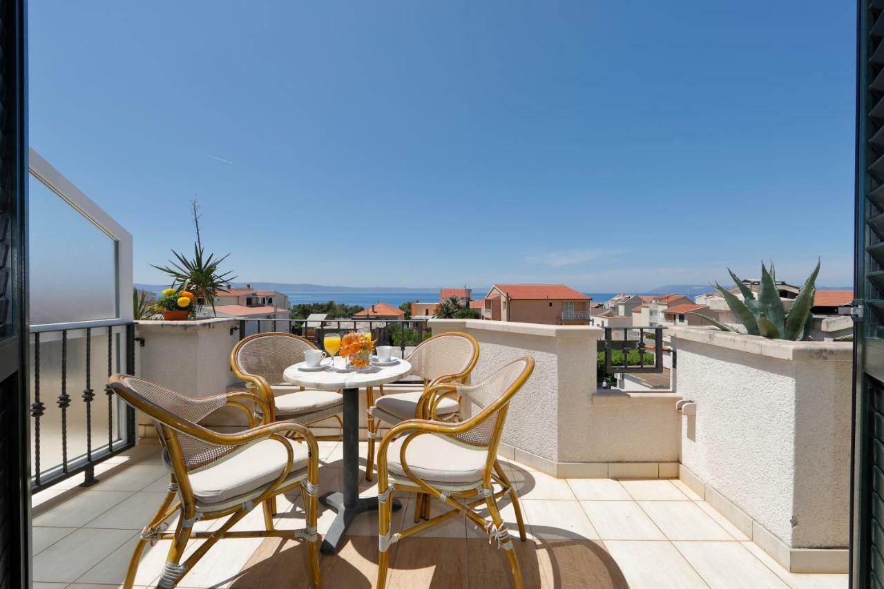 Apartments Villa Lili Tučepi Extérieur photo