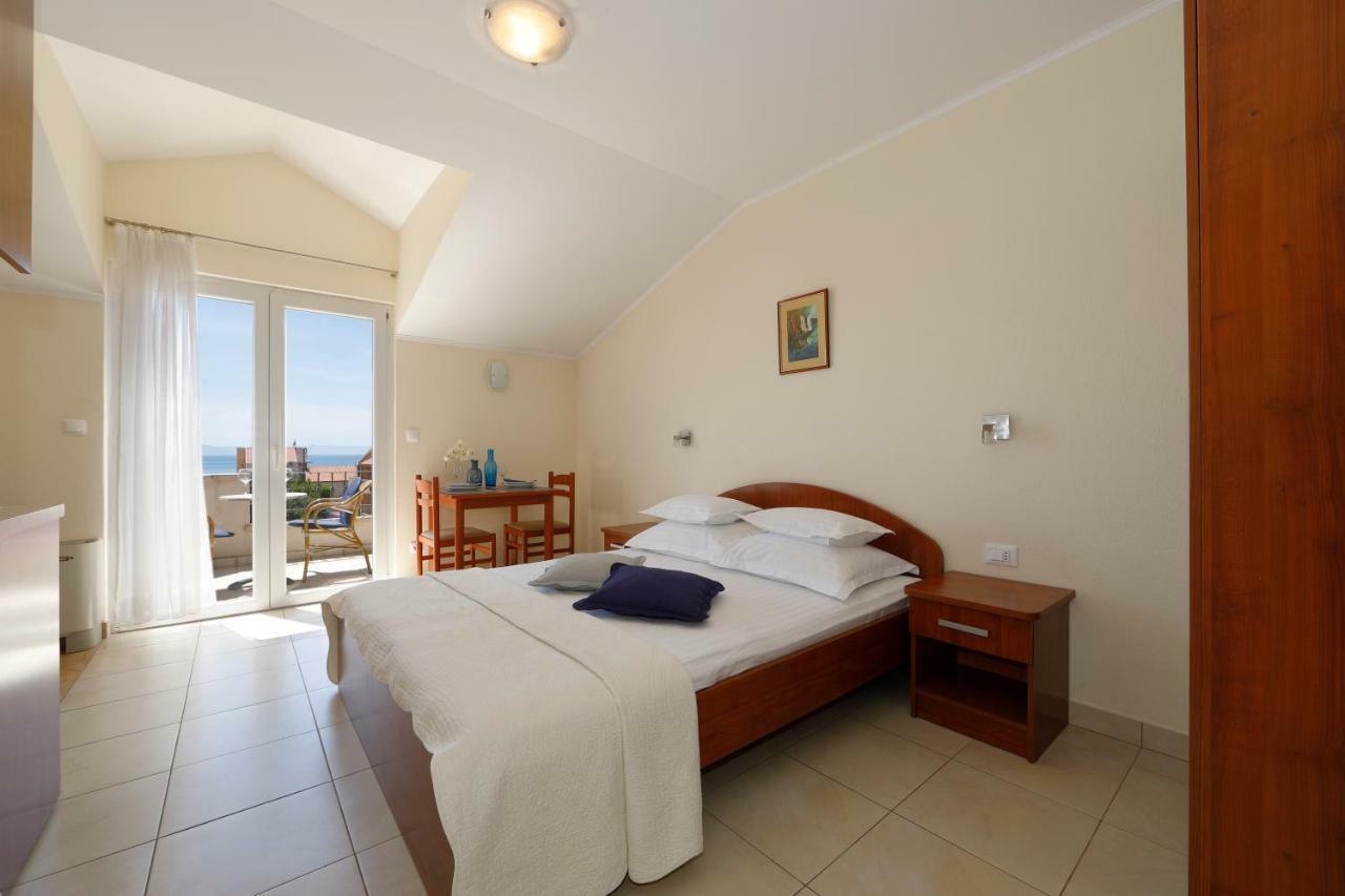 Apartments Villa Lili Tučepi Extérieur photo